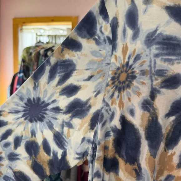 Ruby Rd. Blue & Gold Tie Dye Sharkbite Hem Tunic Top Size XL NWOT - Picture 6 of 7